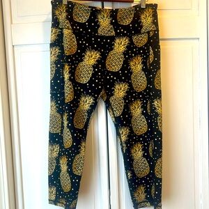 Cropped workout leggings with pockets!